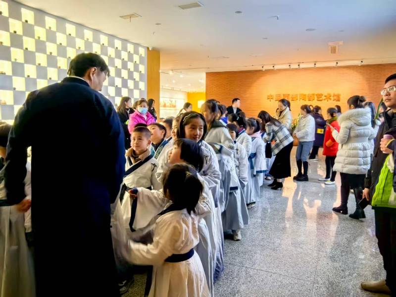 文化赋能：五家渠市魔创文旅挖掘城市文化资源的实践探索